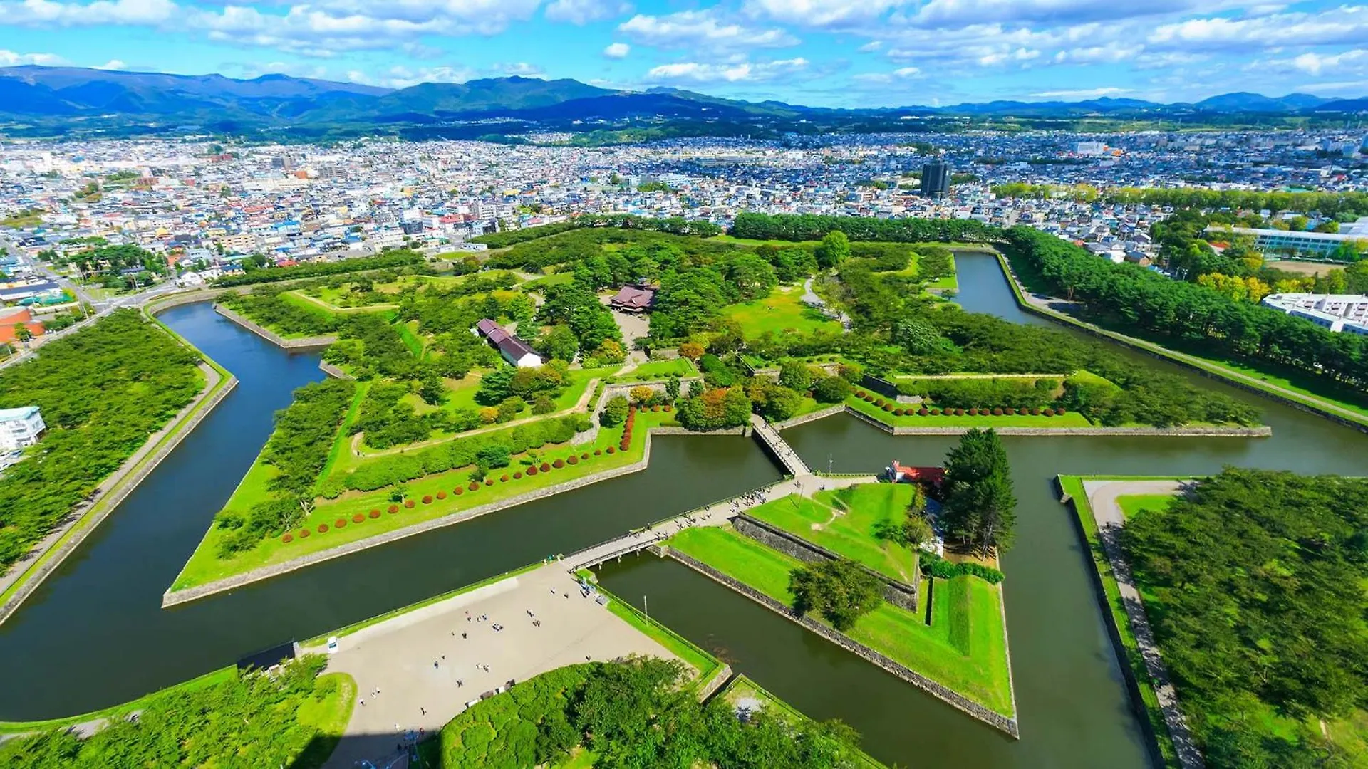 Toyoko Inn Hokkaido Hakodate Ekimae Daimon