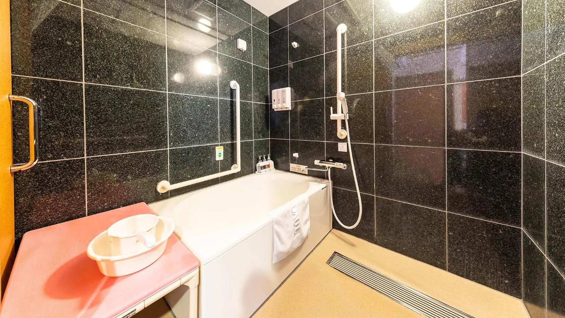 Toyoko Inn Hokkaido Hakodate Ekimae Daimon Hotel